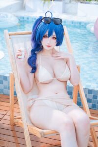 Cosplay Bikini Quyến Rũ Với Ryo Ryoko Saint Swimsuit